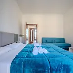 Via Pisano For Six Feel At In Apartment