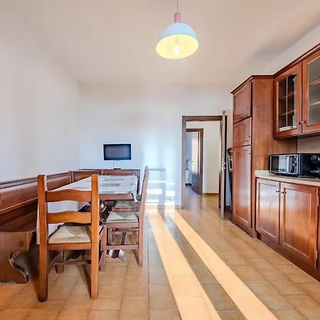 Via Pisano For Six Feel At In Daire Verona