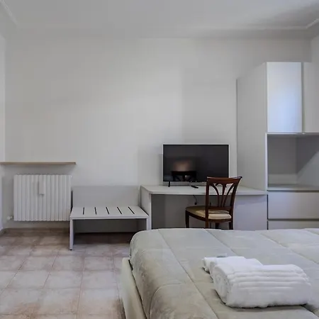 Daire Via Pisano For Six Feel At In Verona