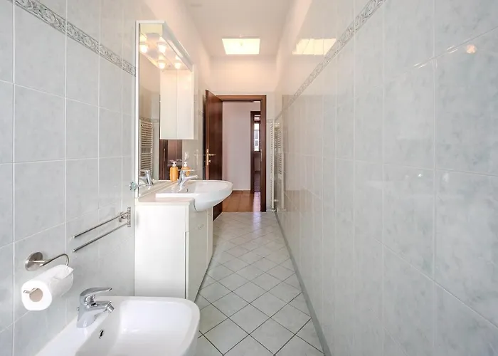 Via Pisano For Six Feel At In Daire *