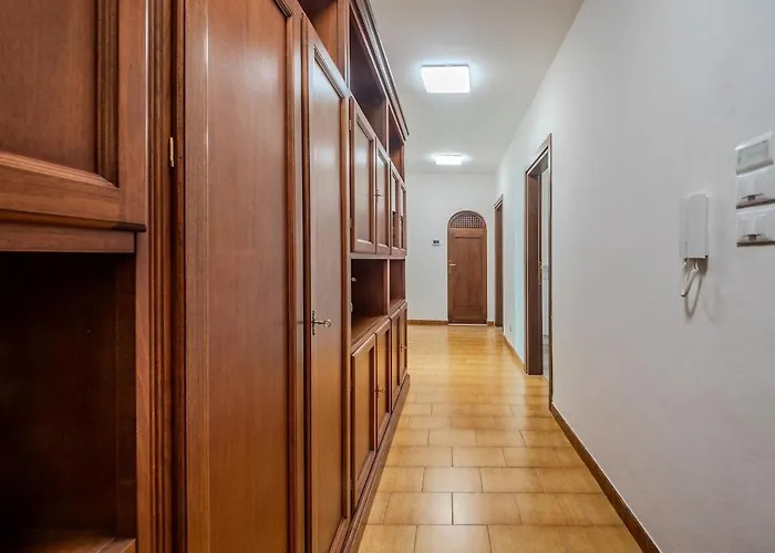 Via Pisano For Six Feel At In Daire