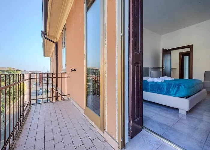 Daire Via Pisano For Six Feel At In