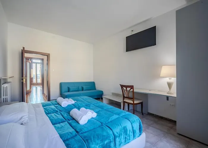 Via Pisano For Six Feel At In