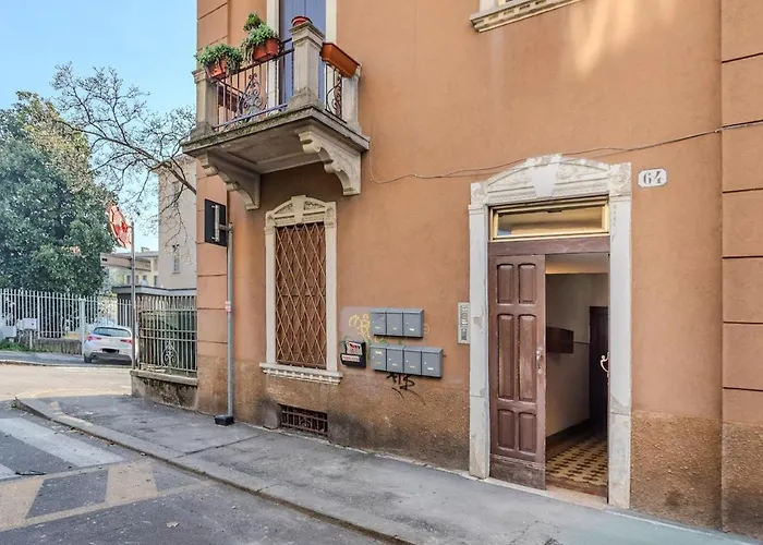 Via Pisano For Six Feel At In * Verona