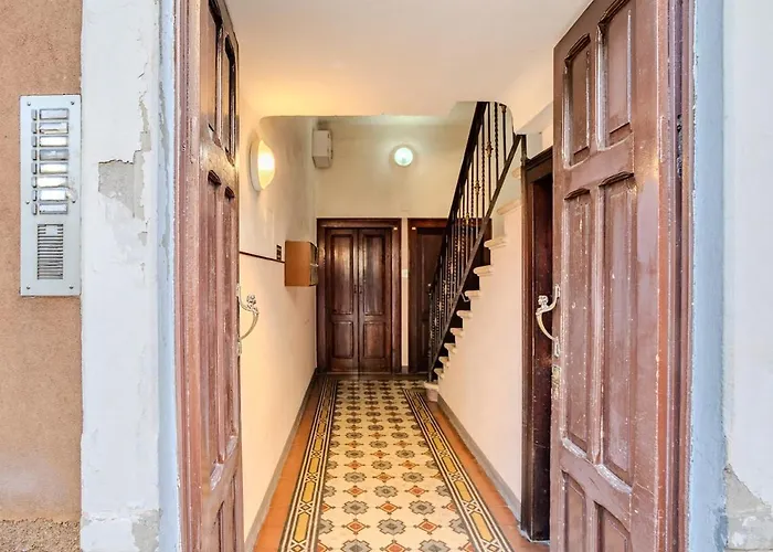 Via Pisano For Six Feel At In Verona