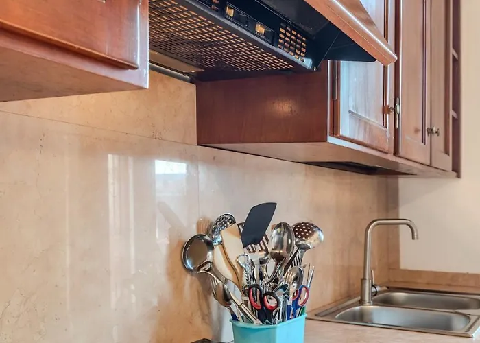 Via Pisano For Six Feel At In * Verona